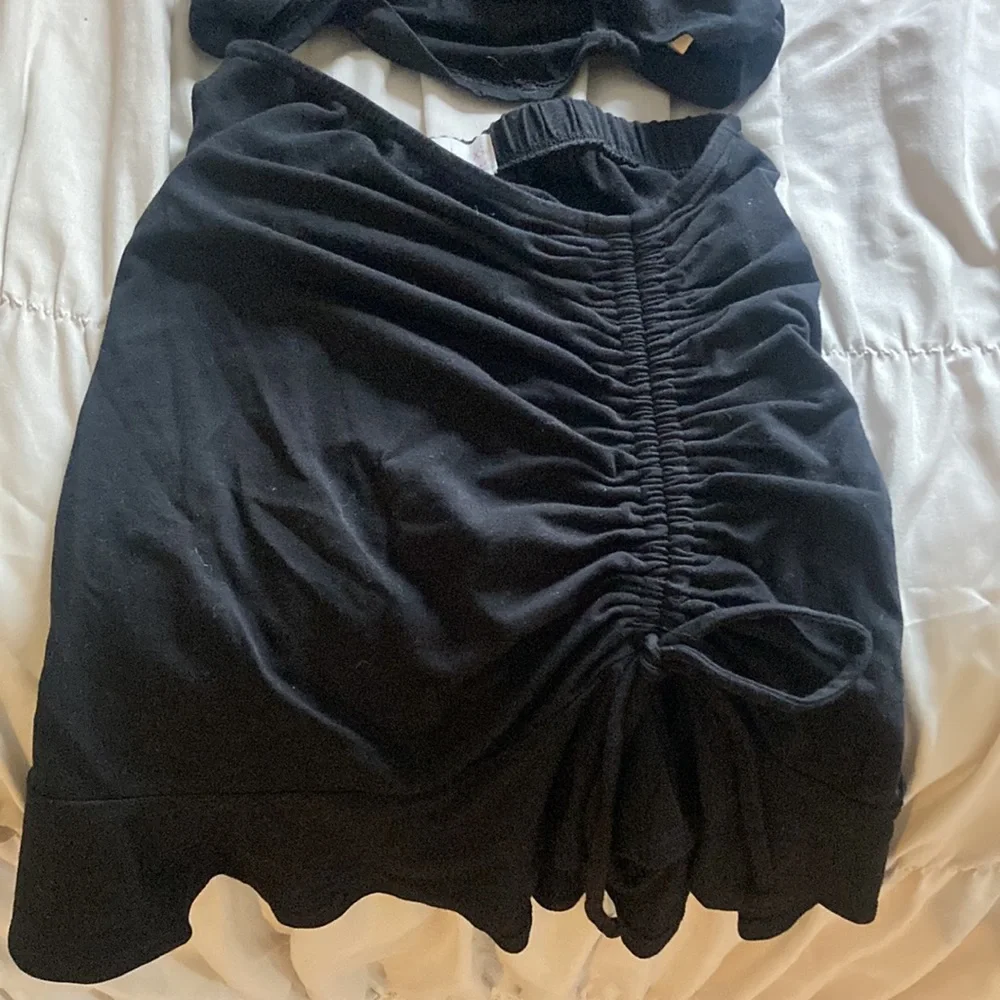 Ruffled Matching Set - Picture 3 of 6